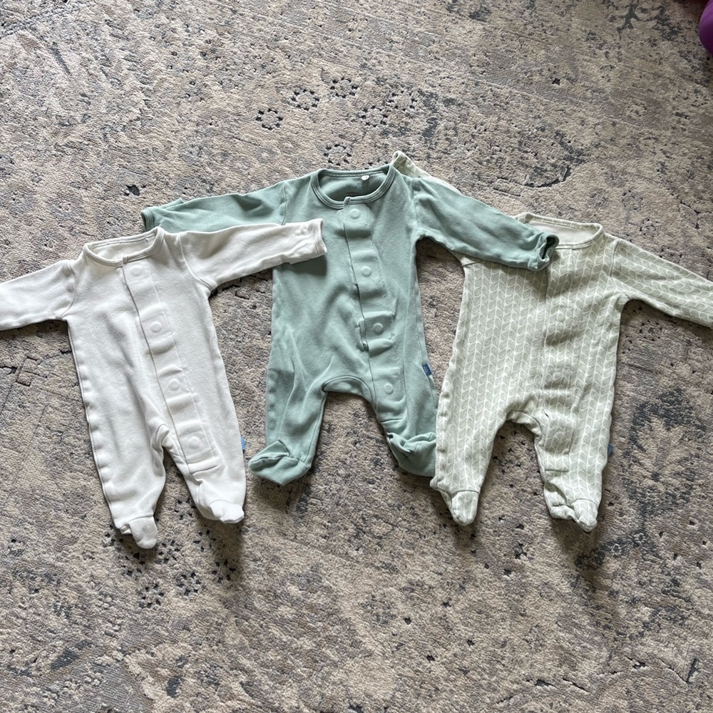 Magnetic Me Newborn Sleeper Set - White, Green